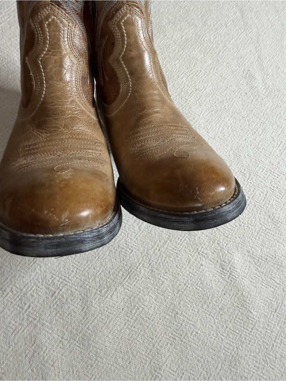 ARIAT Billie Unbridled Leather Beige Side Zip Short Ankle Boots 8 Western - Picture 5 of 11